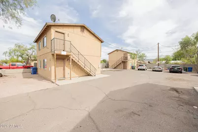 2443 E Mobile Lane #Apt 201, Phoenix, AZ 85040 - Photo 1