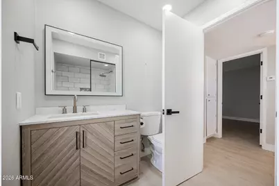 10407 N 10th Place #1, Phoenix, AZ 85020 - Photo 17