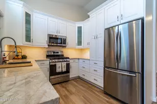 3226 E Wahalla Ln, Phoenix, AZ 85050 - Photo 9
