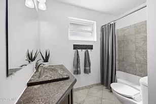 3312 E Flower St, Phoenix, AZ 85018 - Photo 19