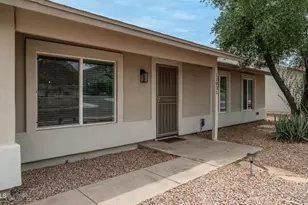 11031 S Bannock St, Phoenix, AZ 85044 - Photo 3