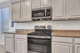 7135 W Desert Mirage Dr, Peoria, AZ 85383 - Photo 33