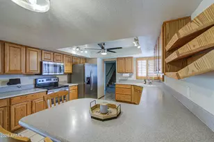 15613 N 57th Dr, Glendale, AZ 85306 - Photo 13