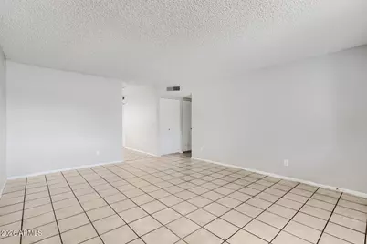 5515 N 72nd Avenue, Glendale, AZ 85303 - Photo 13