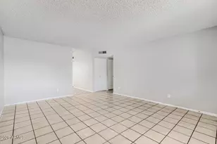 5515 N 72nd Ave, Glendale, AZ 85303 - Photo 13