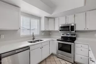 5515 N 72nd Ave, Glendale, AZ 85303 - Photo 9