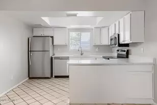 5515 N 72nd Ave, Glendale, AZ 85303 - Photo 11