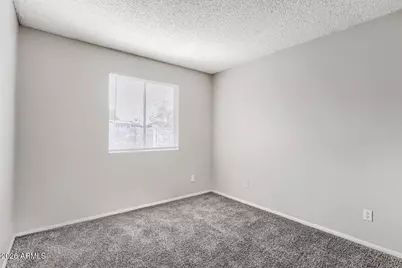 5515 N 72nd Avenue, Glendale, AZ 85303 - Photo 17