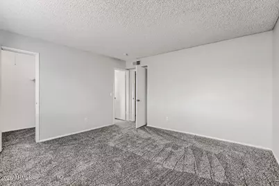5515 N 72nd Avenue, Glendale, AZ 85303 - Photo 15