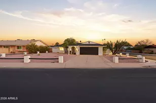 1703 E Laguna Dr, Tempe, AZ 85282 - Photo 45
