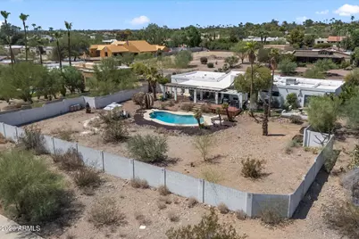 10521 E Wethersfield Road, Scottsdale, AZ 85259 - Photo 3