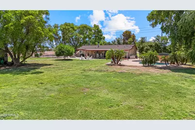 18004 W Yuma Road, Goodyear, AZ 85338 - Photo 39