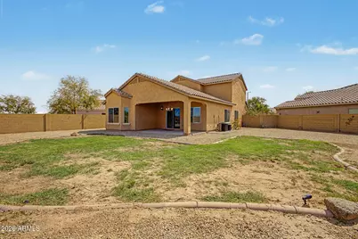 17922 W Lawrence Lane W, Waddell, AZ 85355 - Photo 13