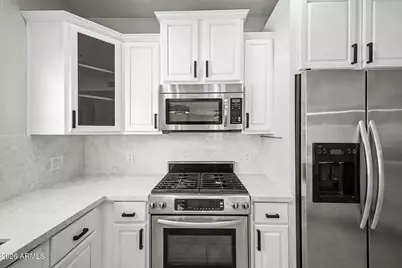 5350 E Deer Valley Drive #1420, Phoenix, AZ 85054 - Photo 7