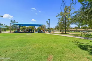4950 N Miller Rd, Scottsdale, AZ 85251 - Photo 17