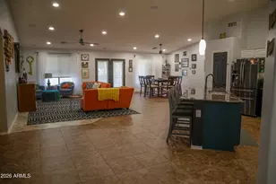 1221 W Del Monte Dr, Casa Grande, AZ 85122 - Photo 3