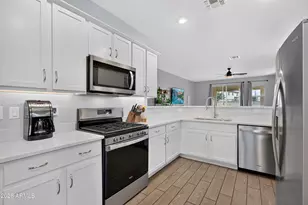 17432 W Laurie Ln, Waddell, AZ 85355 - Photo 5
