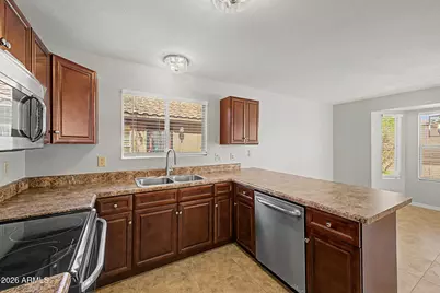 2922 E Woodland Drive, Phoenix, AZ 85048 - Photo 11