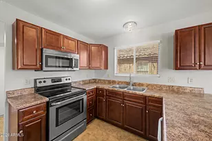 2922 E Woodland Dr, Phoenix, AZ 85048 - Photo 15