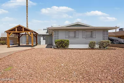 3944 W Montebello Avenue, Phoenix, AZ 85019 - Photo 1
