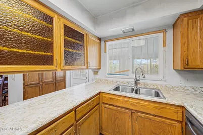 3944 W Montebello Avenue, Phoenix, AZ 85019 - Photo 11