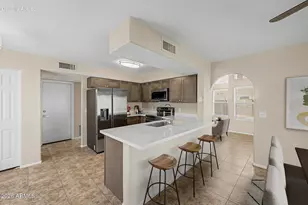 3110 E Cottonwood Ln, Phoenix, AZ 85048 - Photo 17
