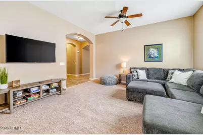 417 E Summerside Road, Phoenix, AZ 85042 - Photo 25