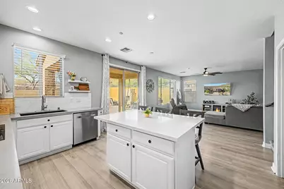 9102 W White Feather Lane, Peoria, AZ 85383 - Photo 11