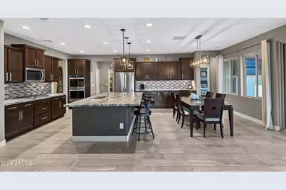 18011 W Redwood Lane, Goodyear, AZ 85338 - Photo 9