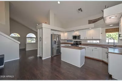 15872 W Calavar Road, Surprise, AZ 85379 - Photo 13