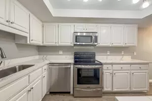 5110 N 31st Way, Phoenix, AZ 85016 - Photo 1