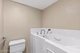4449 E Vineyard Rd, Phoenix, AZ 85042 - Photo 21