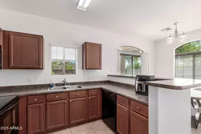 336 N 168th Drive, Goodyear, AZ 85338 - Photo 3