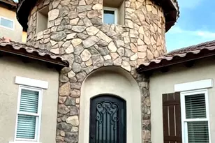 2289 E Aster Dr, Chandler, AZ 85286 - Photo 3