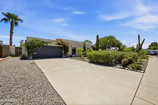 3529 E Cannon Dr, Phoenix, AZ 85028 - Photo 31