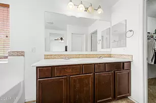 92 E Palomino Dr, Gilbert, AZ 85296 - Photo 19