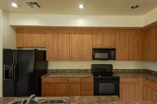 705 W Queen Creek Rd, Chandler, AZ 85248 - Photo 7