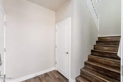 762 E Ginko Avenue #201, Gilbert, AZ 85297 - Photo 13