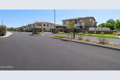 762 E Ginko Avenue #201, Gilbert, AZ 85297 - Photo 17