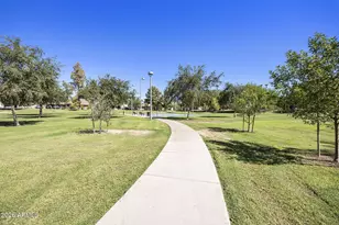 1913 E La Vieve Ln, Tempe, AZ 85284 - Photo 47