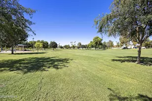 1913 E La Vieve Ln, Tempe, AZ 85284 - Photo 43
