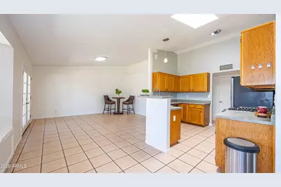 2884 S Sun Crest Drive, Sierra Vista, AZ 85650 - Photo 5