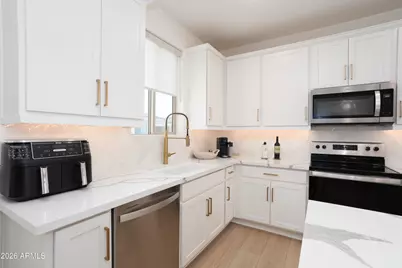 2121 W Sonoran Desert Drive #8, Phoenix, AZ 85085 - Photo 11