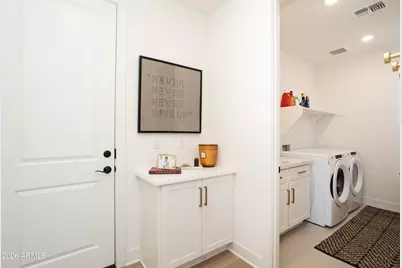 2121 W Sonoran Desert Drive #8, Phoenix, AZ 85085 - Photo 1
