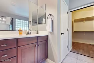 4320 E Vista Bonita Dr, Phoenix, AZ 85050 - Photo 5