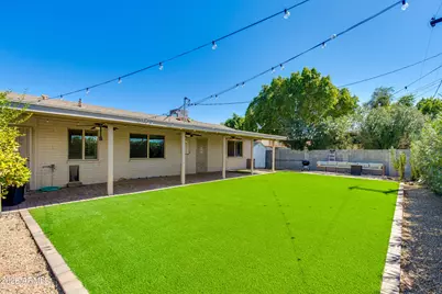 2801 E Mercer Lane, Phoenix, AZ 85028 - Photo 1