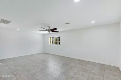 2801 E Mercer Lane, Phoenix, AZ 85028 - Photo 15