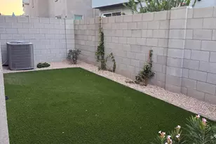 21007 N 58th Pl, Phoenix, AZ 85054 - Photo 3