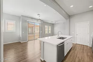 42424 N Gavilan Peak Pkwy, Anthem, AZ 85086 - Photo 9