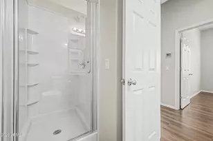 42424 N Gavilan Peak Pkwy, Anthem, AZ 85086 - Photo 25